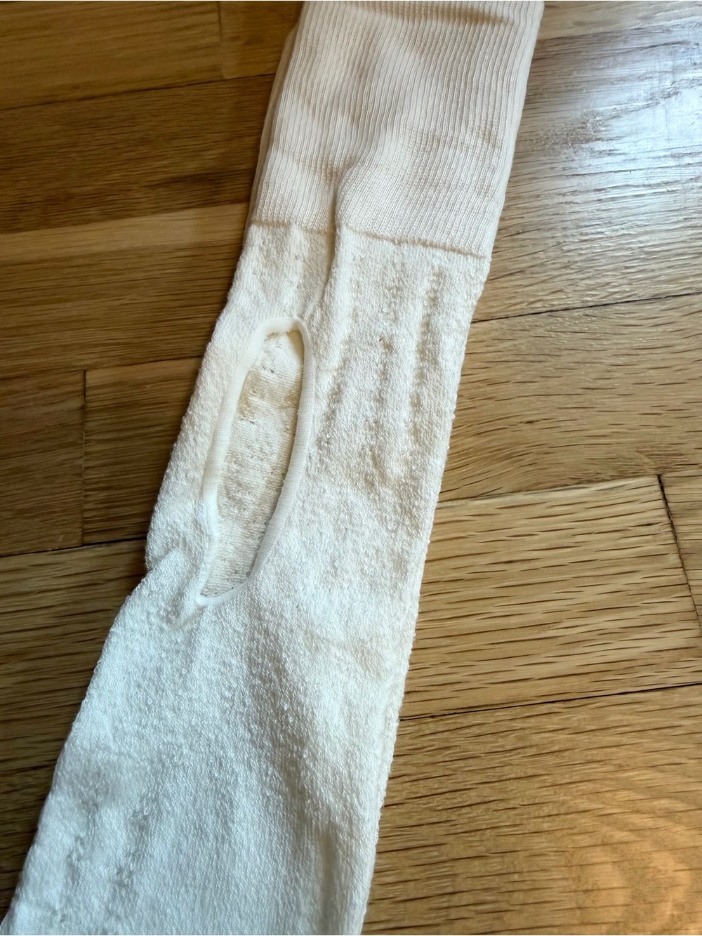 Simone Rocha Pointelle Socks - Picture 5 of 5